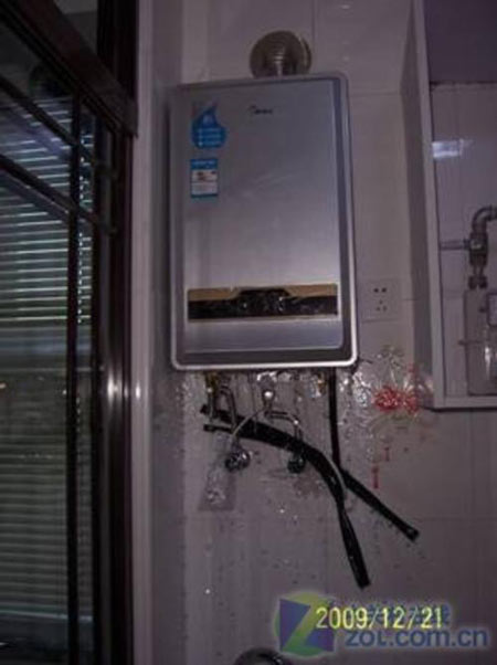 網友曝光劣質熱水器