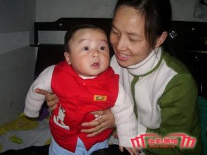 孩子在醫(yī)院離奇死亡 母親與網(wǎng)友討說(shuō)法(圖)