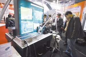 鐳寶光電率先在同行業中通過ISO9001質量管理體系認證