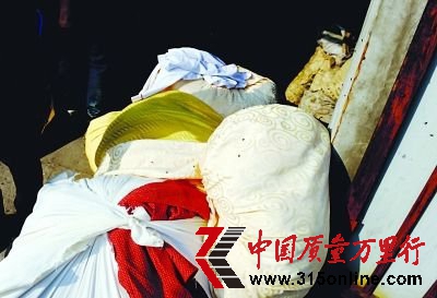 高檔酒店餐巾在黑作坊渾洗 專家稱衛生威脅大