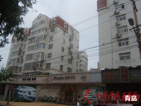 2000年投入使用的青島紫竹苑小區(qū)常年存在下水道堵塞問題 2000年投入使用的青島紫竹苑小區(qū)常年存在下水道堵塞問題