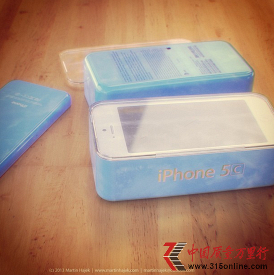 iPhone 5C完整包裝及保護殼曝光